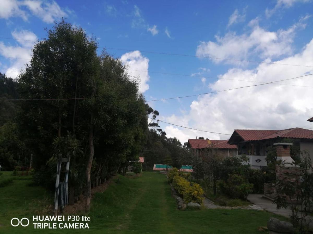 Hostal El Vaquero Chugchilán Esterno foto