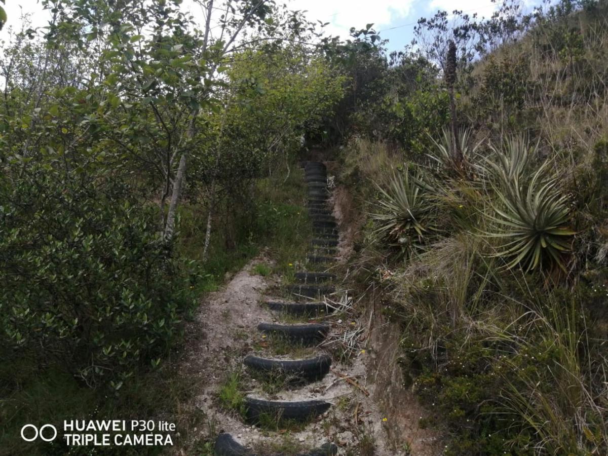 Hostal El Vaquero Chugchilán Esterno foto