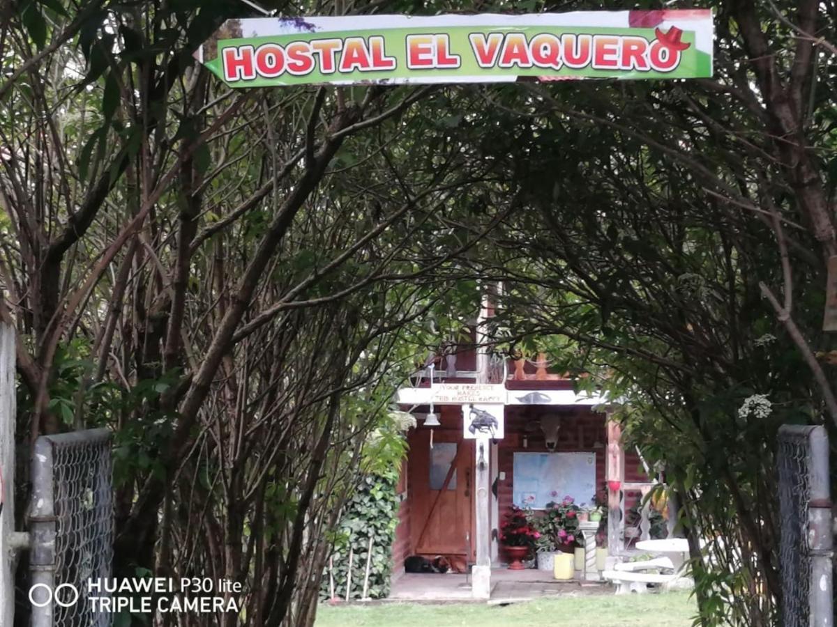 Hostal El Vaquero Chugchilán Esterno foto