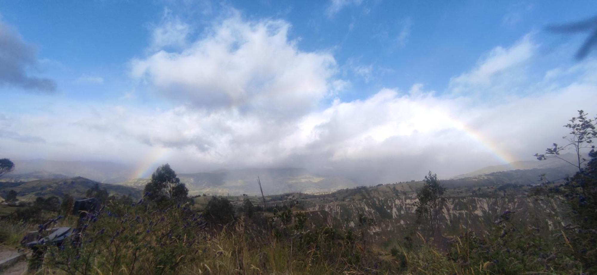 Hostal El Vaquero Chugchilán Esterno foto