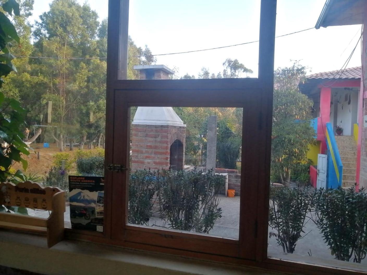 Hostal El Vaquero Chugchilán Esterno foto